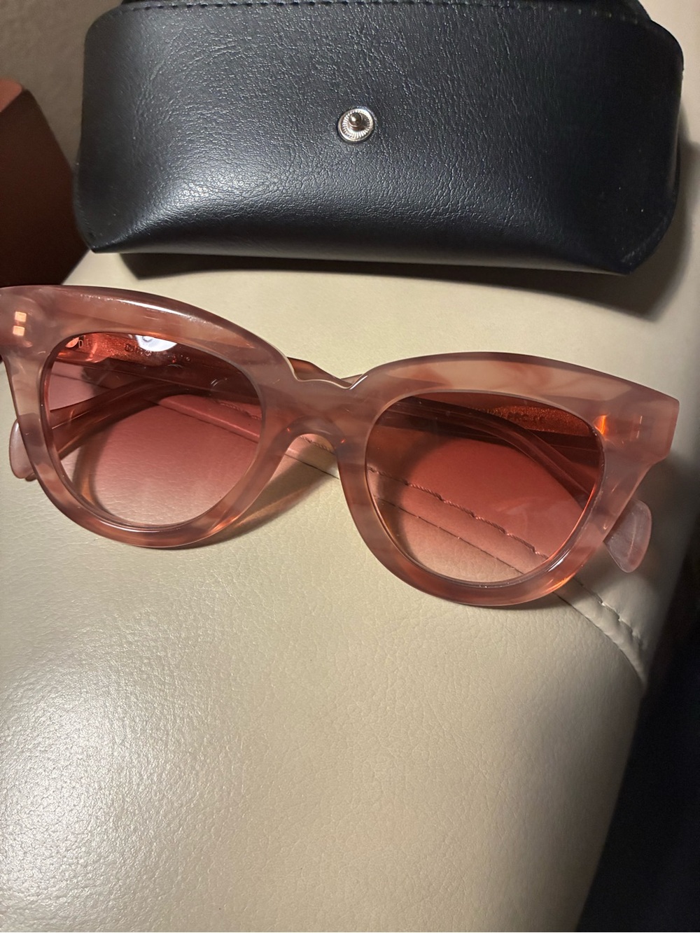 Diff Eyewear jagger Pink Cat-Eye Sunglasses - like new - Picture 2 of 8